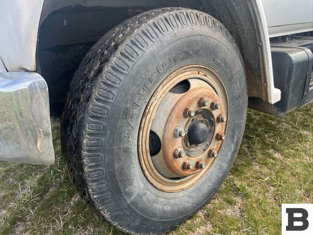 Image of GMC C7000 equipment image 4