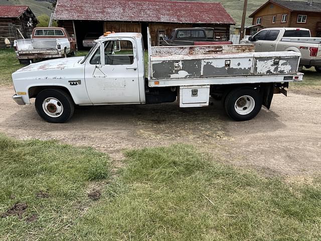 Image of GMC Sierra equipment image 1