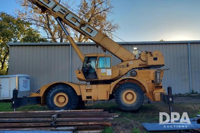 Image of Grove RT740 equipment image 1