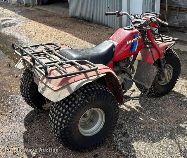 Image of Honda ATC200 equipment image 4