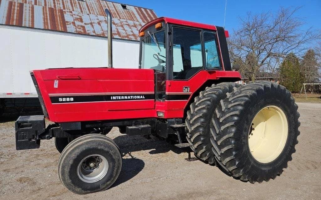 Main image International Harvester 5288
