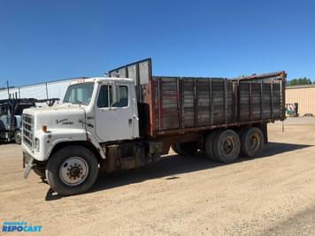 Main image International F2275