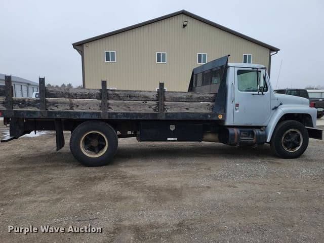 Image of International 1654 equipment image 3