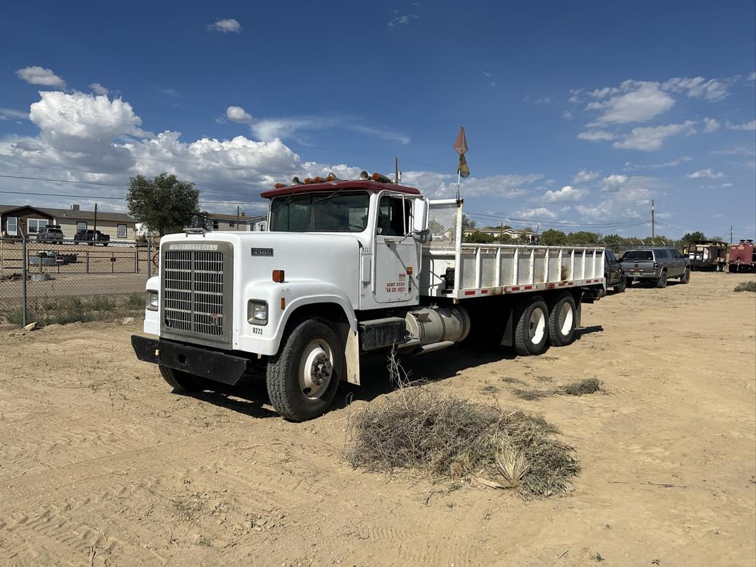 Image of International 4300 Primary image