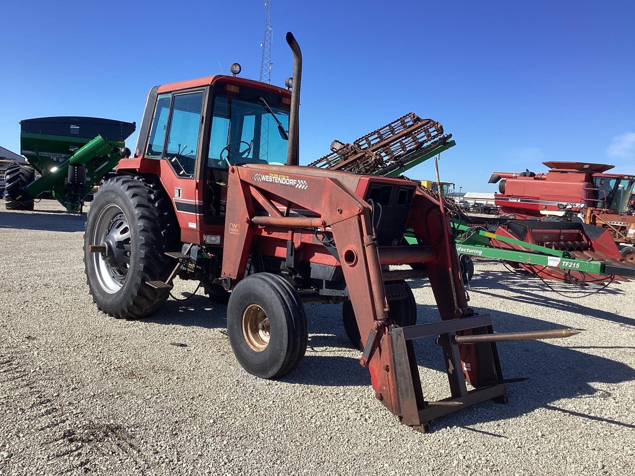 1984 International Harvester 5088 Equipment Image0