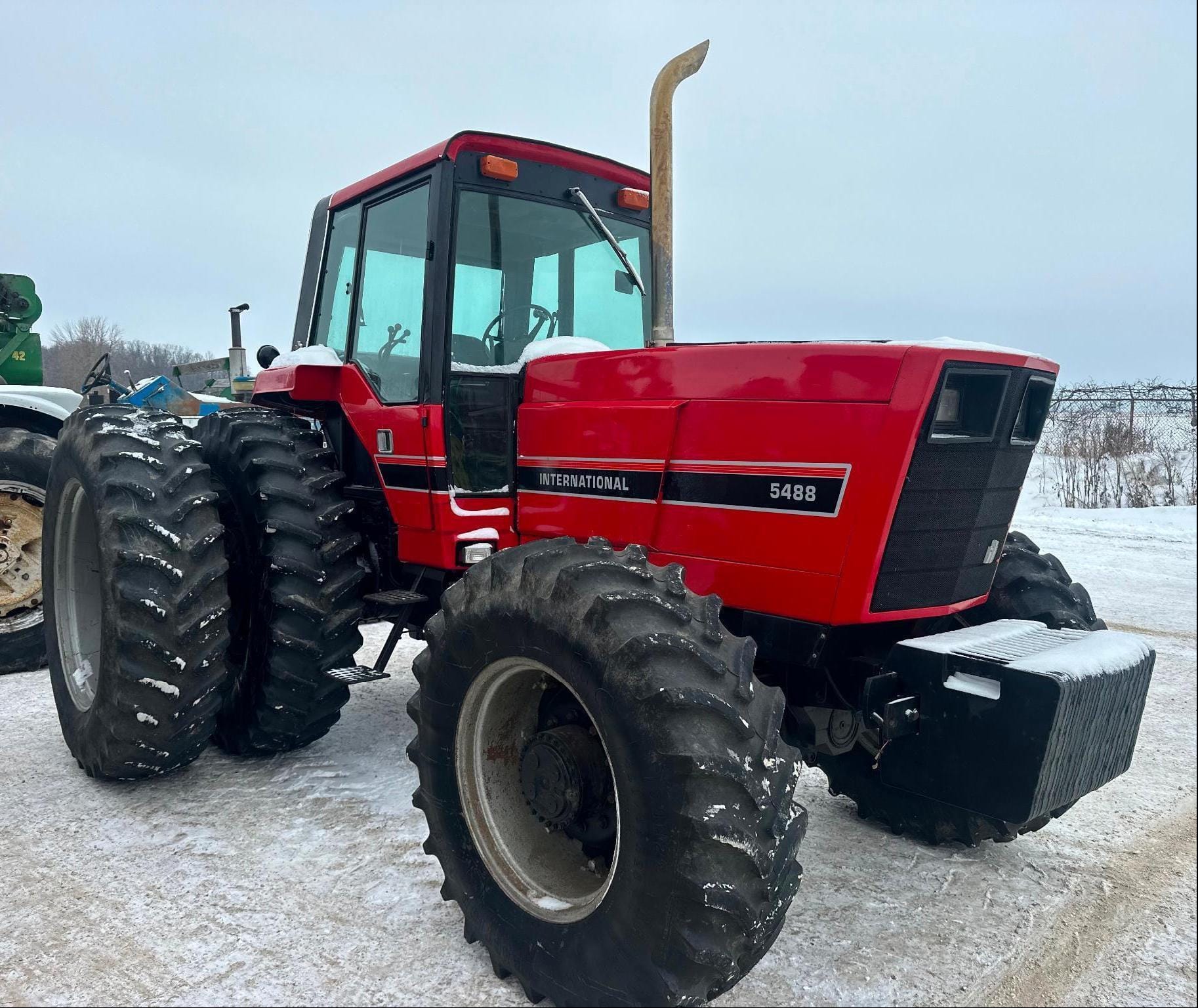 1984 International Harvester 5488 Equipment Image0