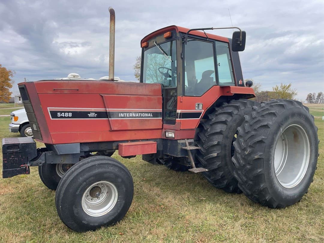 Image of International Harvester 5488 Primary image