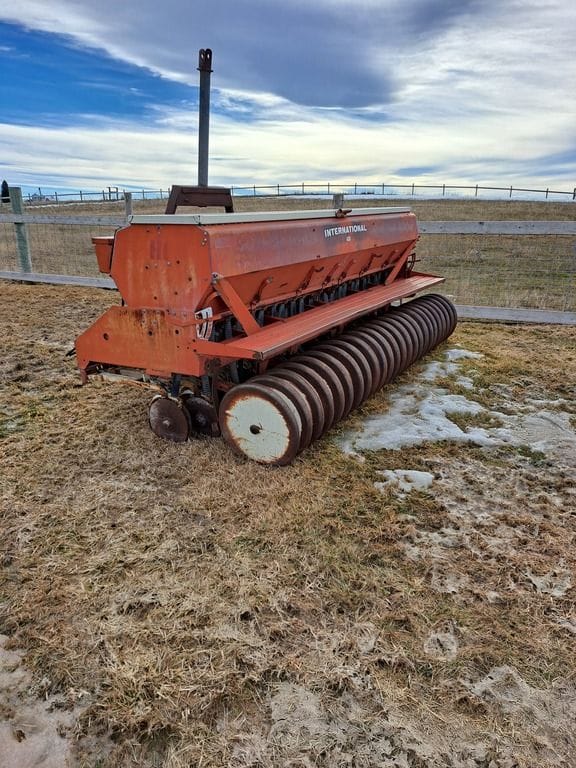 Main image International Harvester 620