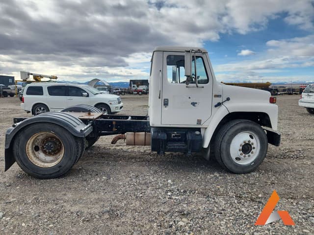 Image of International S1700 equipment image 4