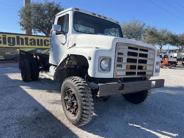 Image of International S1800 equipment image 3