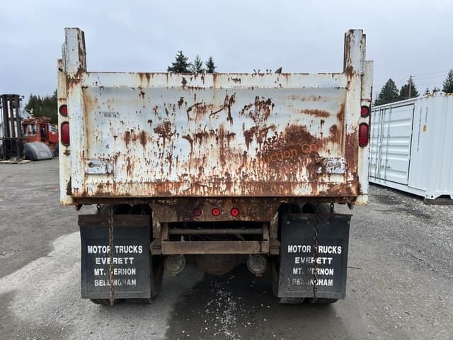 Image of International S2500 equipment image 3