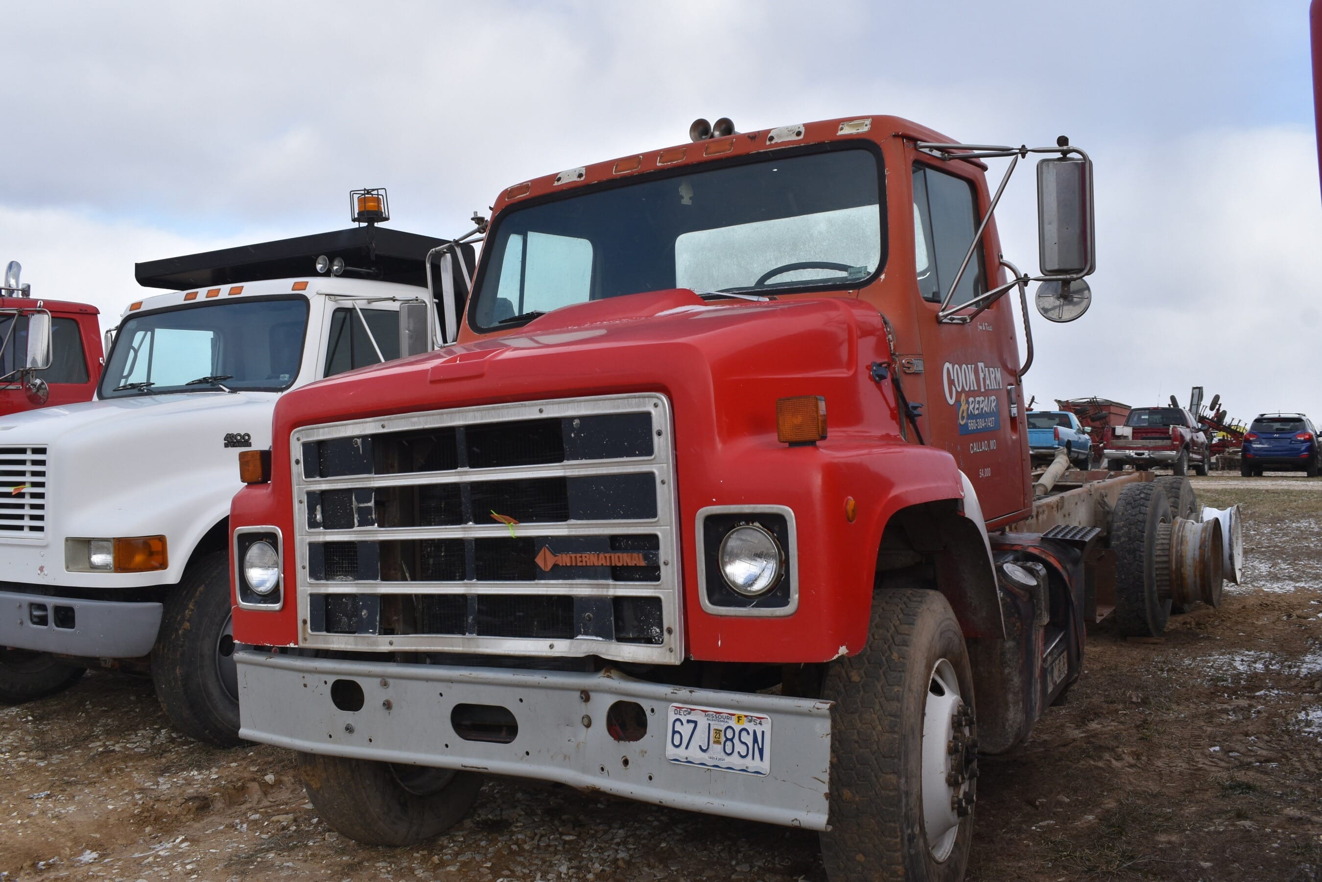 1984 International S2300 Equipment Image0