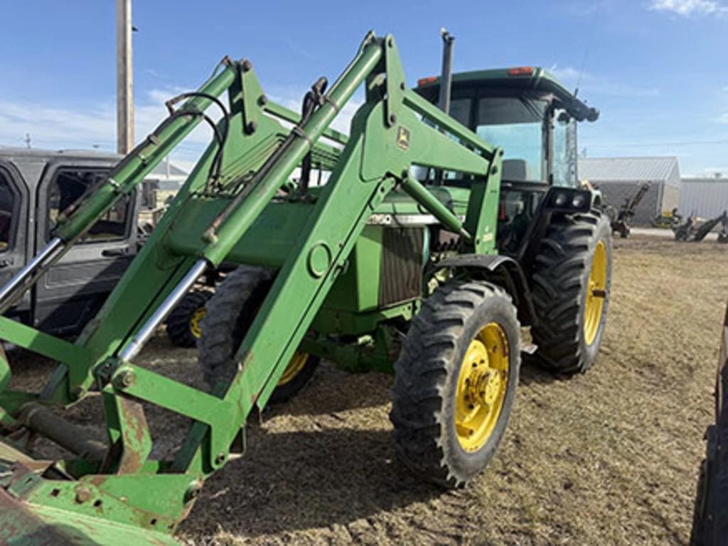 1984 John Deere 2950 Equipment Image0