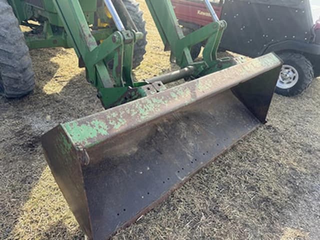 Image of John Deere 2950 equipment image 2