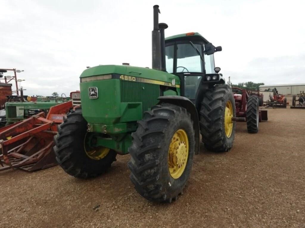 Image of John Deere 4850 Primary image