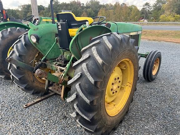 Image of John Deere 2150 equipment image 2