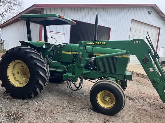 Image of John Deere 2750 equipment image 2