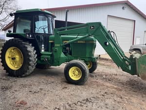 1984 John Deere 2950 Image