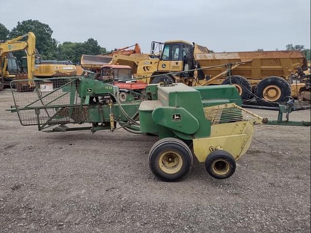 Image of John Deere 327 equipment image 3