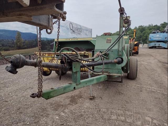 Image of John Deere 327 equipment image 1