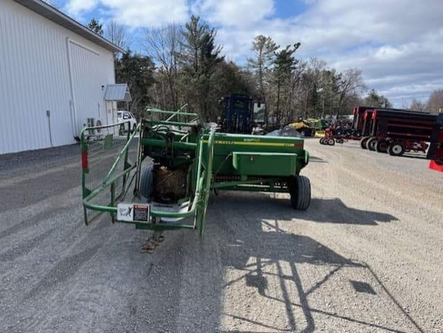 Image of John Deere 337 equipment image 3
