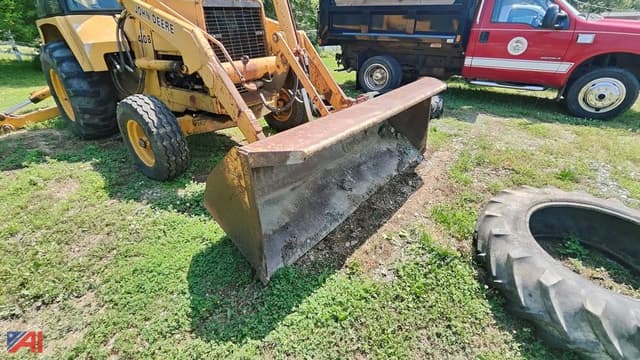Image of John Deere 410B equipment image 1