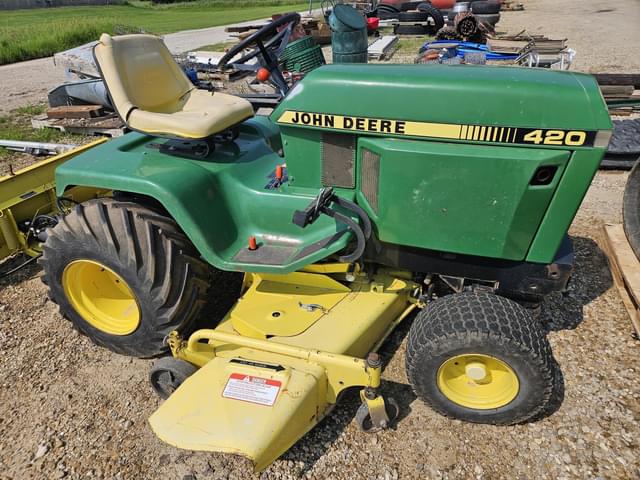 Image of John Deere 420 equipment image 1