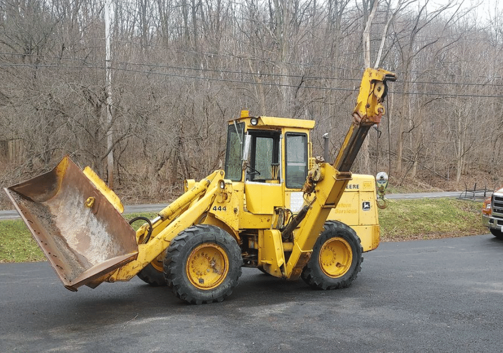 Image of John Deere 444 Primary image