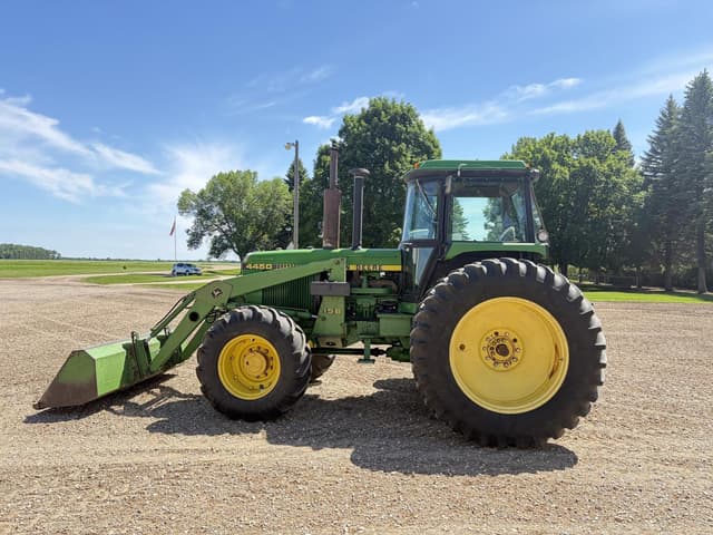 Image of John Deere 4450 equipment image 1