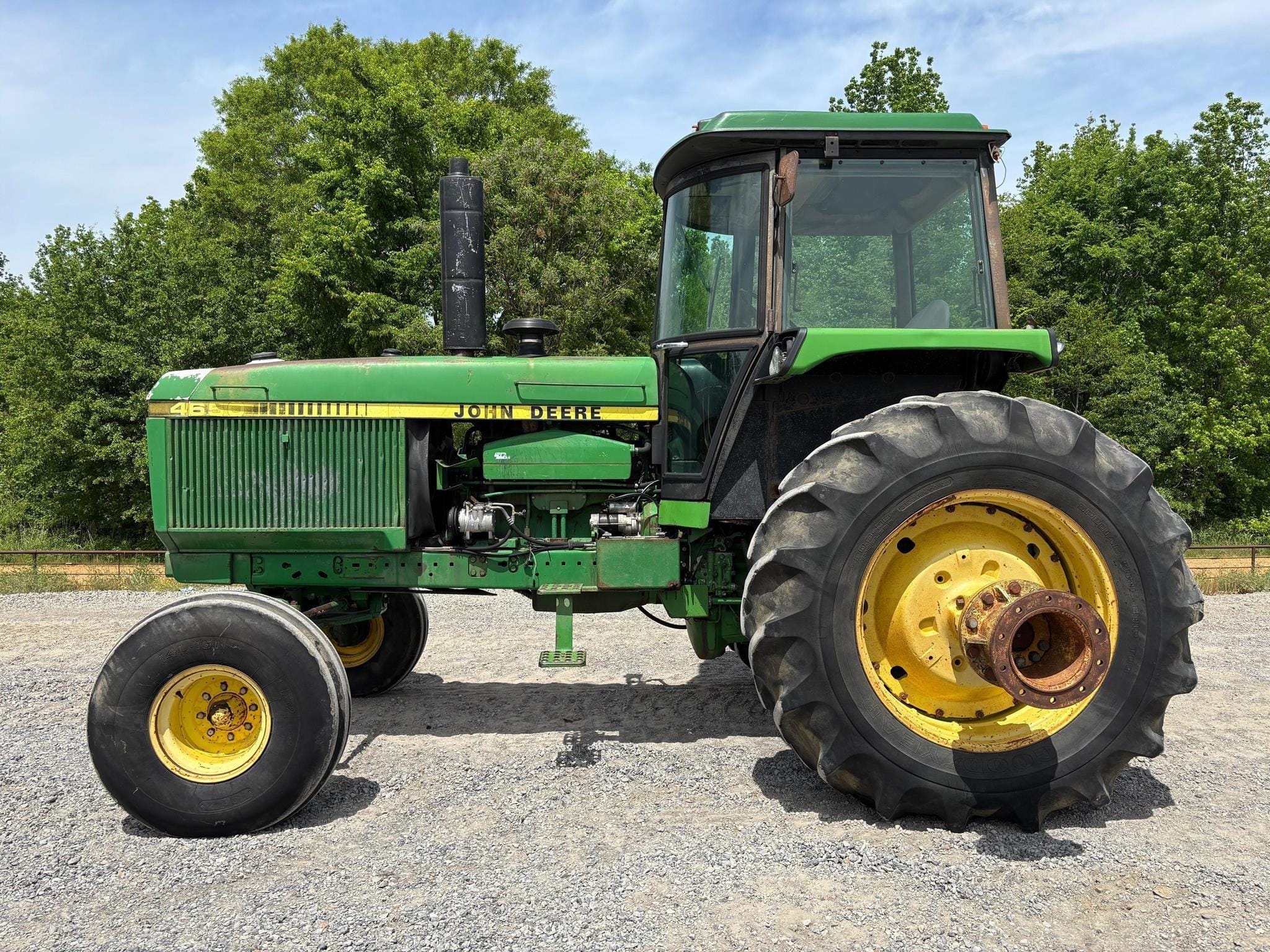 1984 John Deere 4650 Equipment Image0