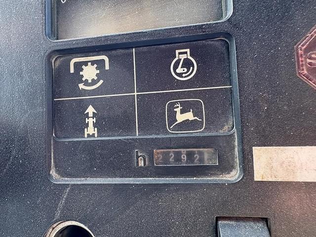 Image of John Deere 4850 equipment image 3