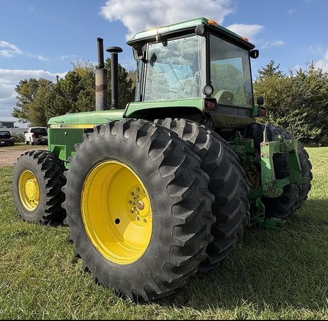 Image of John Deere 4850 equipment image 4