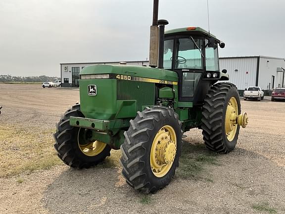 Image of John Deere 4850 equipment image 1