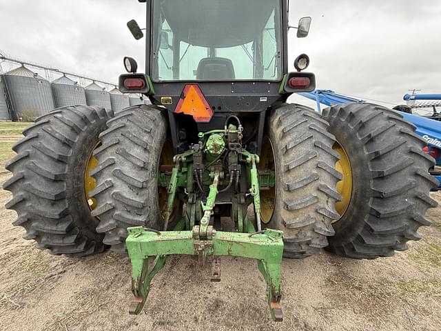 Image of John Deere 4850 equipment image 3