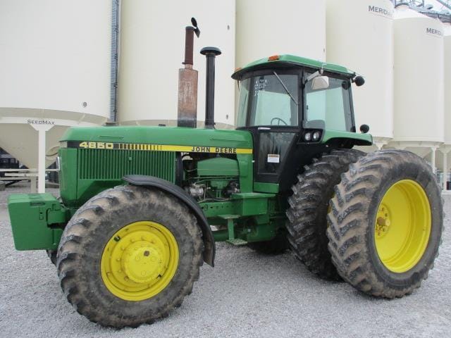 1984 John Deere 4850 Equipment Image0