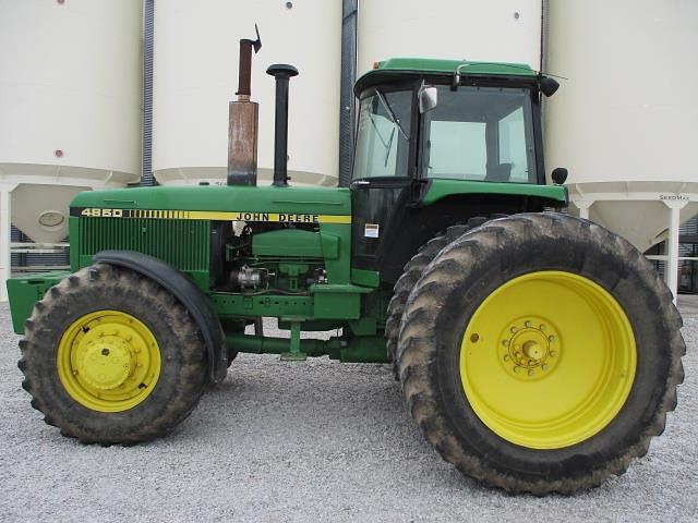 Image of John Deere 4850 equipment image 2