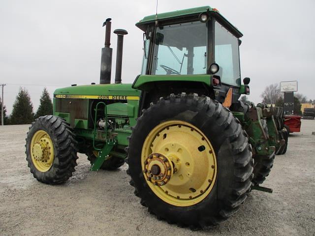 Image of John Deere 4850 equipment image 4