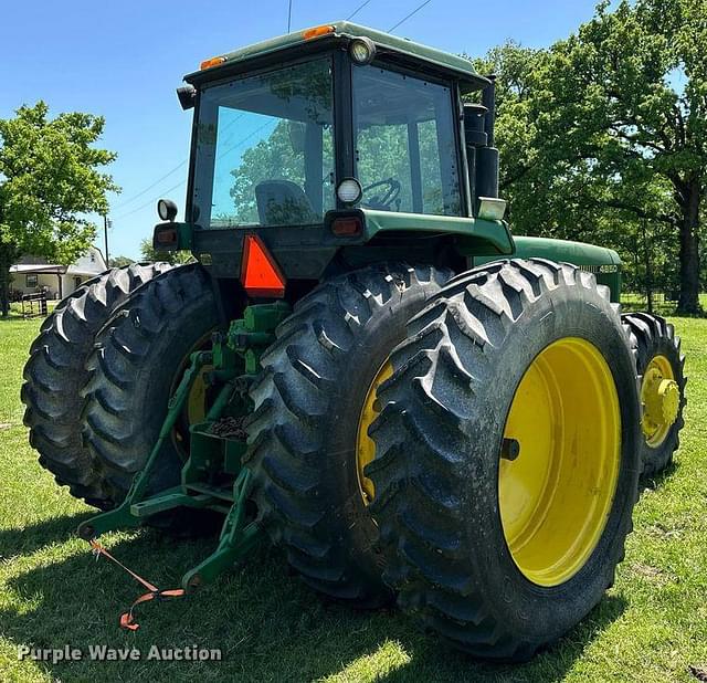 Image of John Deere 4850 equipment image 4