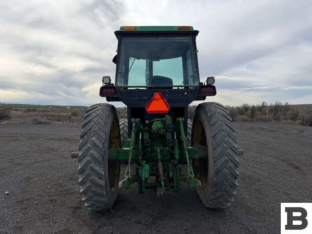 Image of John Deere 4850 equipment image 3
