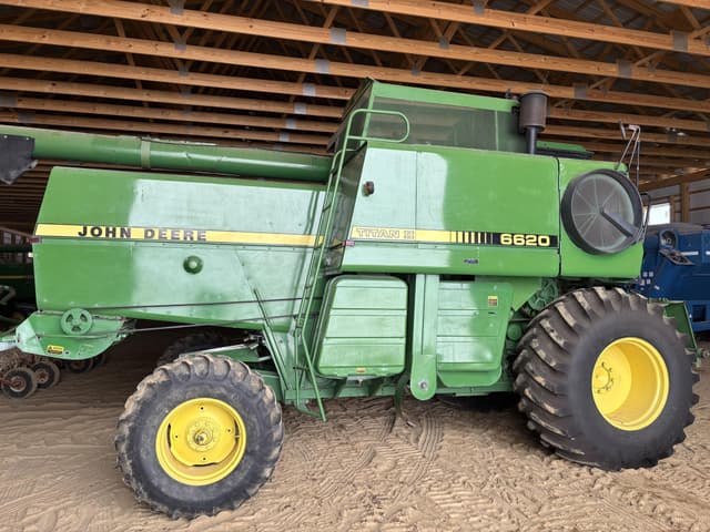 Image of John Deere 6620 Titan II equipment image 1