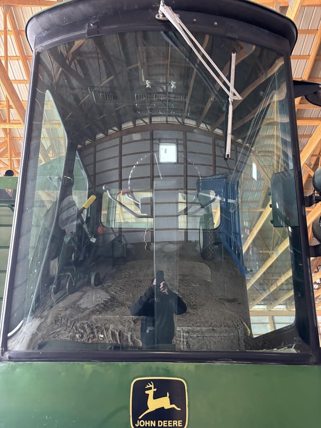 Image of John Deere 6620 Titan II equipment image 4