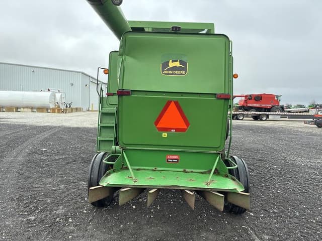 Image of John Deere 6620 Titan II equipment image 4