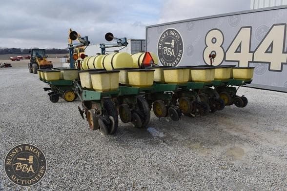 Image of John Deere 7000 equipment image 3