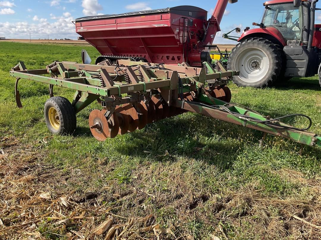 Image of John Deere 712 Primary image