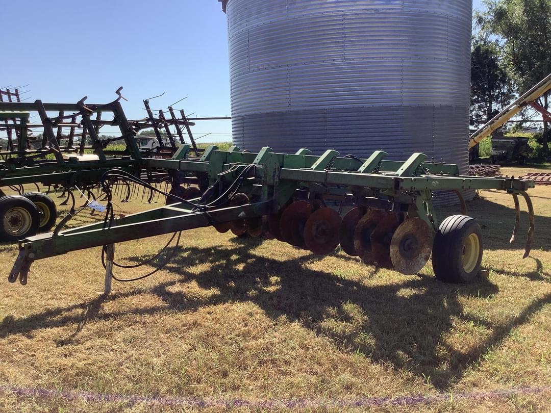 Image of John Deere 712 Primary image