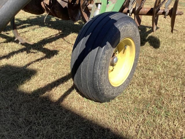 Image of John Deere 712 equipment image 4