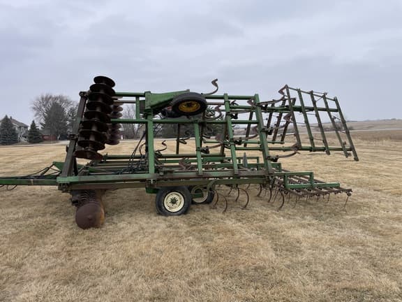 Image of John Deere 722 equipment image 1