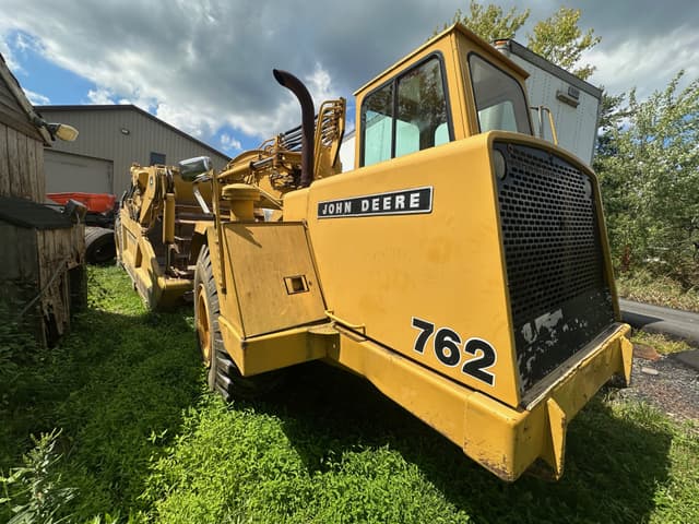 Image of John Deere 762 equipment image 1