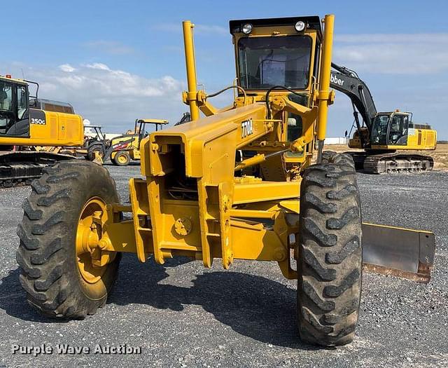 Image of John Deere 770A equipment image 1