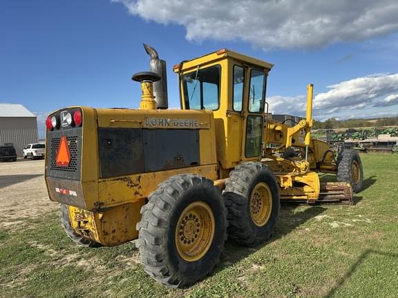 Image of John Deere 772A equipment image 1